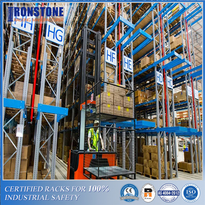 Qualität  Hot Sale Industrial Very Narrow Aisle Racking System for Warehouse Cargoes Fabrik