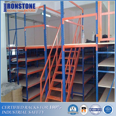 Kosteneffiziente Stählecksysteme für Mezzanine
